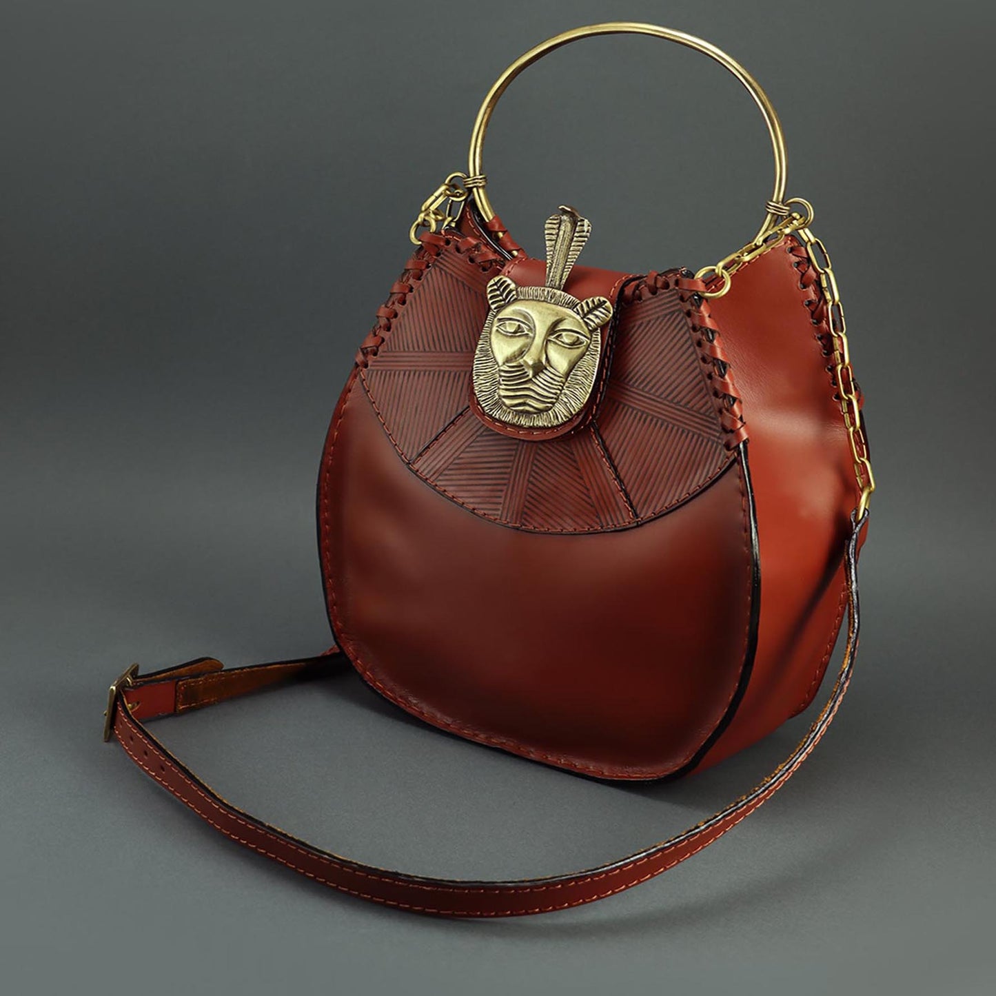 Sekhmet leather handbag